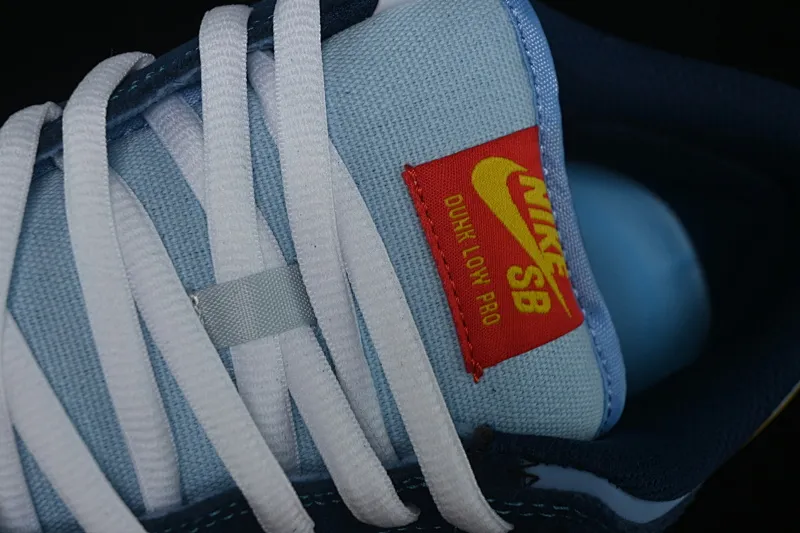 All Categories Nk SB Dunk Series Nk SB Dunk Low Low-top sneakers Nike SB Dunk Low Scratch Blue Chicken SB low-top sports and leisure sneakers DX5549-400